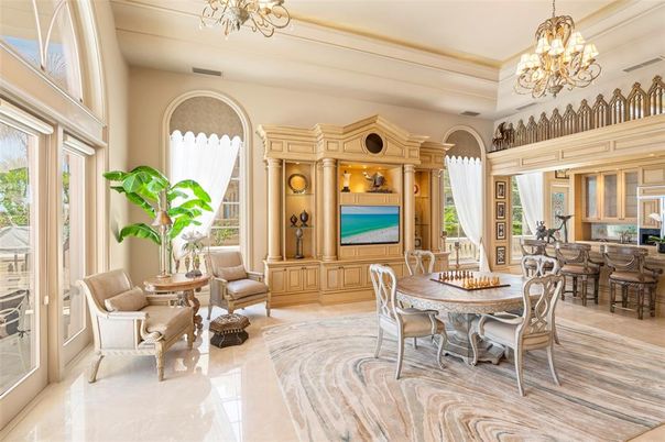 Chandelier, Dining room, Interior