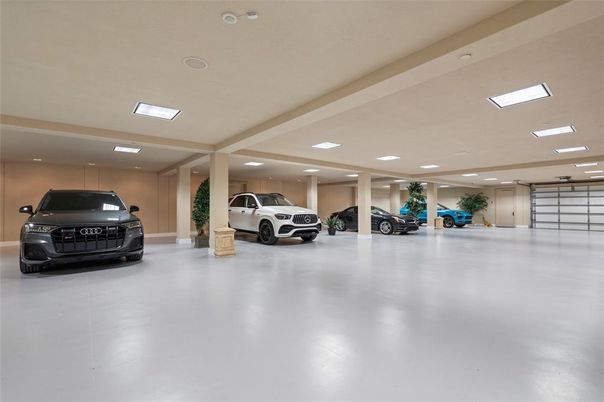 Garage, Interior, Recessed Lighting