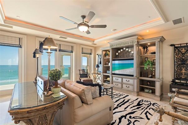 Interior, Living room, Recessed Lighting, Water