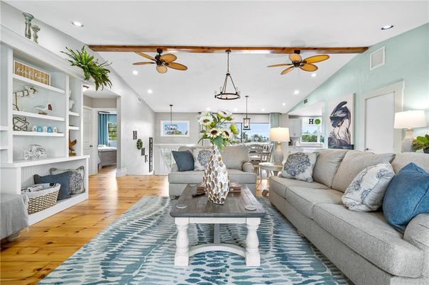 Interior, Living room, Pendant Lights, Recessed Lighting, Wood Texture Flooring