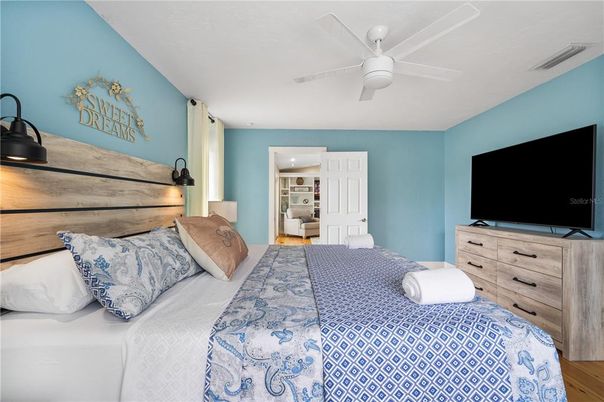 Bedroom, Interior, Recessed Lighting, Wood Texture Flooring