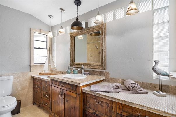 Bathroom, Interior, Pendant Lights, Tile Countertops