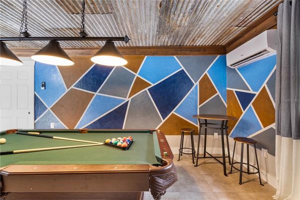 Billiard Table, Game Room, Interior