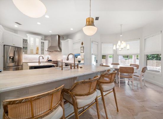 Dining room, Interior, Kitchen, Pendant Lights, Recessed Lighting, Stainless Steel Appliances