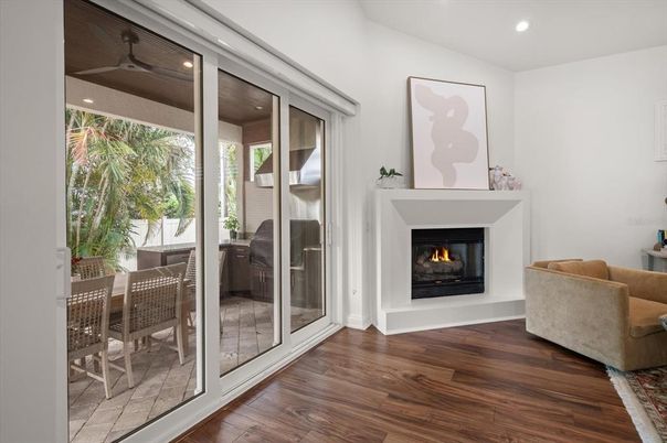 Dining room, Fireplace, Interior, Recessed Lighting, Wood Texture Flooring