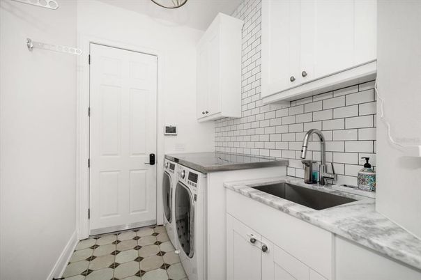 Interior, Washer