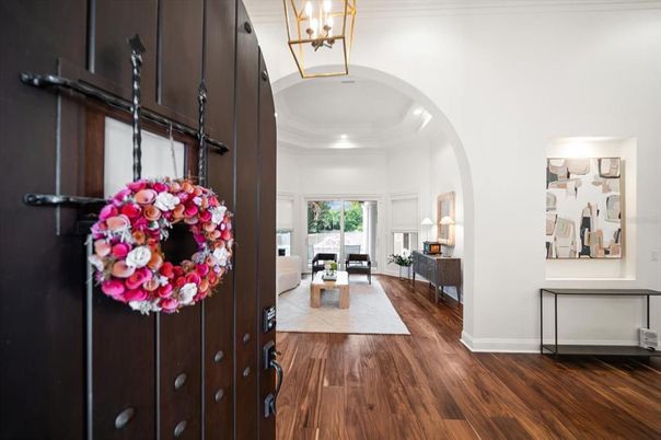 Interior, Pendant Lights, Recessed Lighting, Wood Texture Flooring