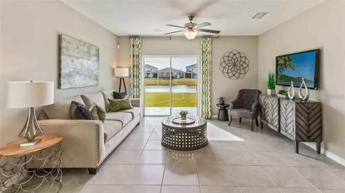 Interior, Living room, Water
