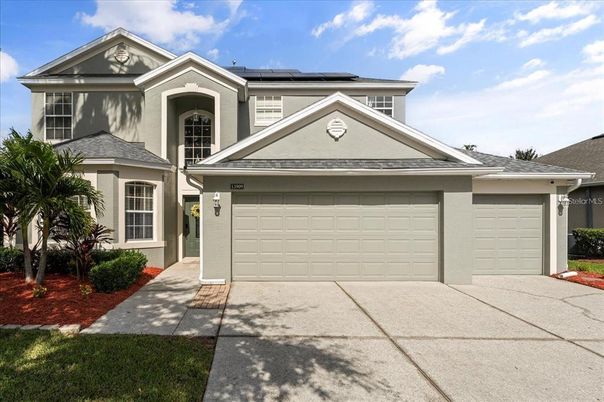 Attached, Exterior, Facade, Solar Panels, American Craftsman