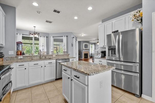 Chandelier, Interior, Kitchen, Recessed Lighting, Stainless Steel Appliances
