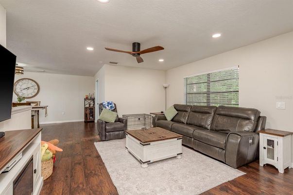 Interior, Living room, Recessed Lighting, Wood Texture Flooring