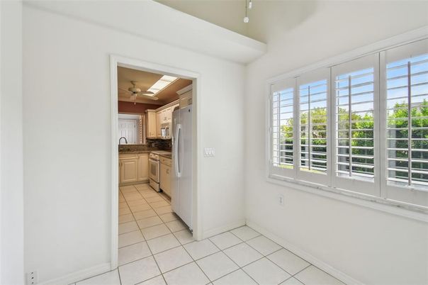Empty room, Interior, Kitchen