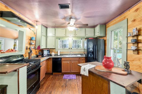Interior, Kitchen, Wood Texture Flooring, Wooden Walls