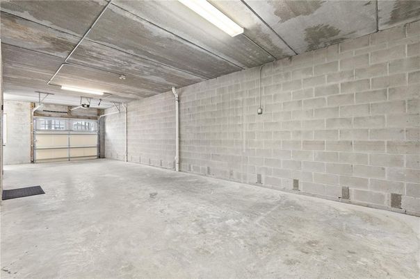 Garage, Interior, Stone Walls