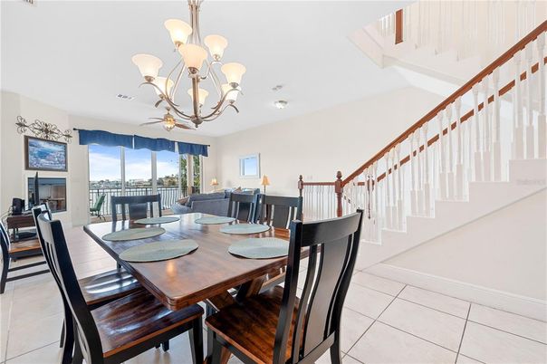 Chandelier, Dining room, Interior, Living room