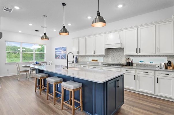 Dining room, Interior, Kitchen, Pendant Lights, Recessed Lighting, Wood Texture Flooring