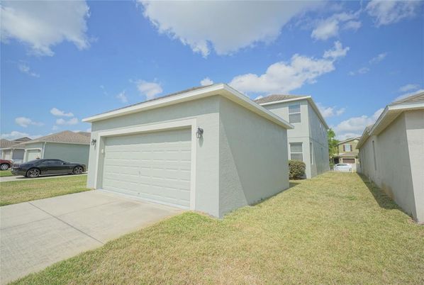 Detached Garage, Exterior