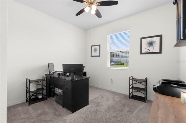 Home Office, Interior