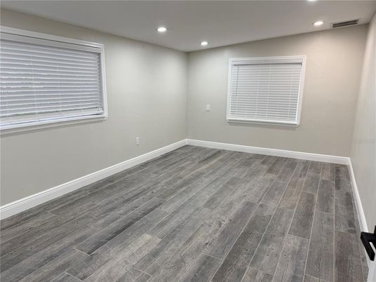 Empty room, Interior, Recessed Lighting, Wood Texture Flooring