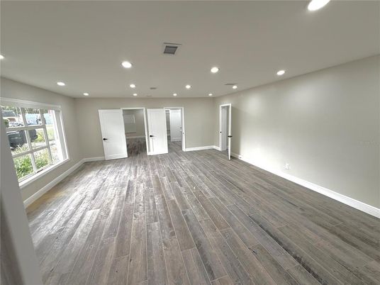 Empty room, Interior, Recessed Lighting, Wood Texture Flooring