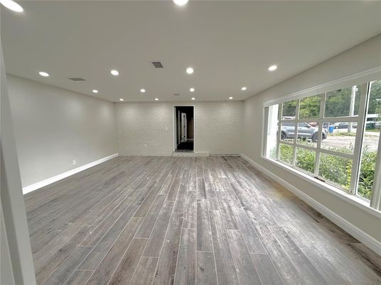 Empty room, Interior, Recessed Lighting, Wood Texture Flooring