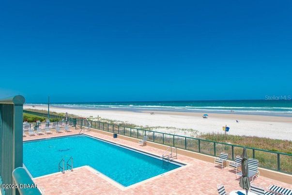 Exterior, Pool, Water