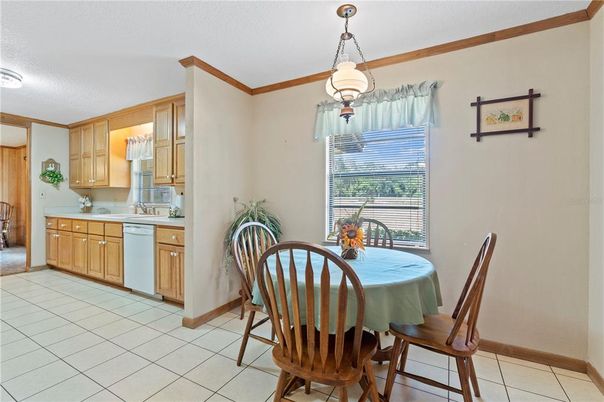 Dining room, Interior, Kitchen, Pendant Lights