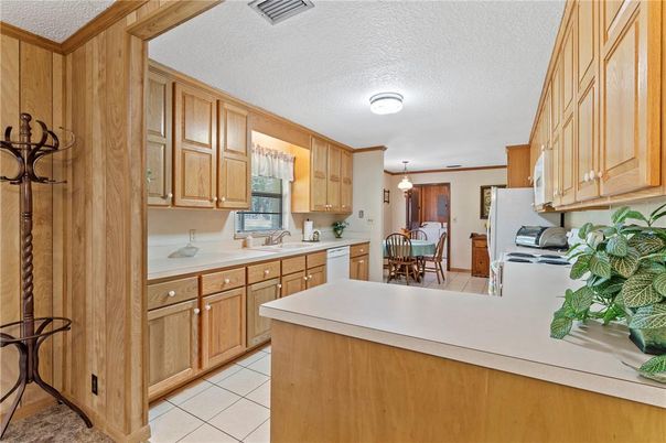 Dining room, Interior, Kitchen, Pendant Lights