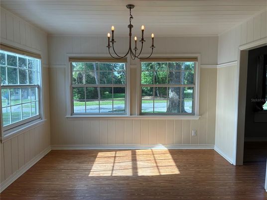 Chandelier, Empty room, Interior, Wood Texture Flooring
