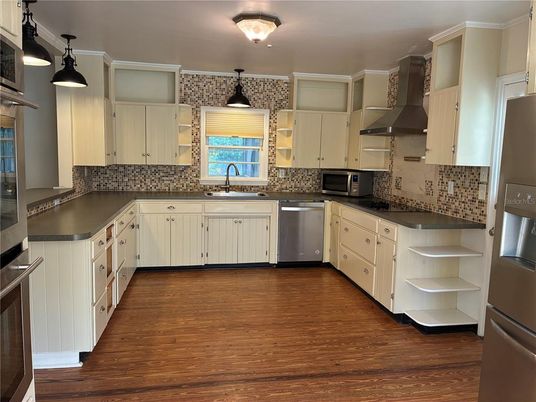 Interior, Kitchen, Stainless Steel Appliances, Wood Texture Flooring