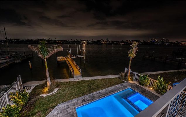 Exterior, Pool, Water