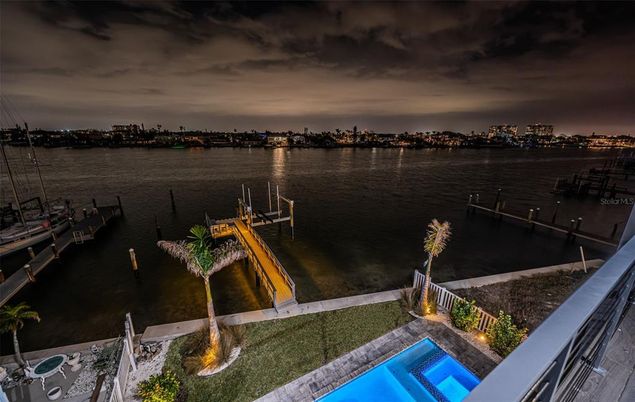 Exterior, Pool, Water