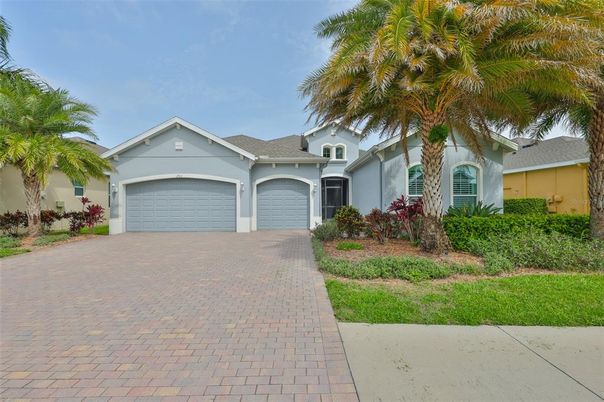 Attached, Exterior, Facade, Ranch