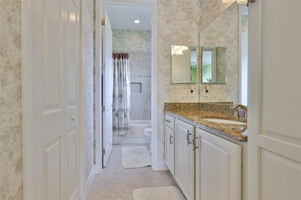 Bathroom, Interior, Recessed Lighting