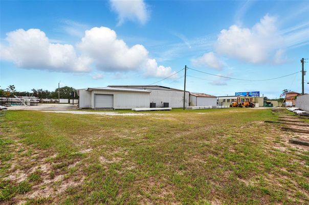 Backyard, Detached Garage, Exterior