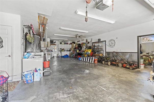 Garage, Interior