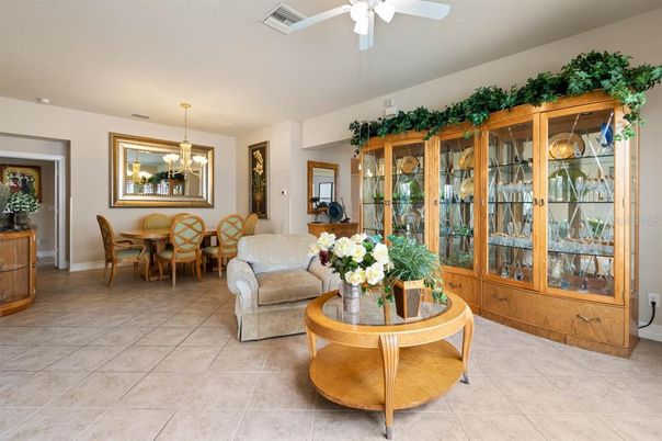 Chandelier, Dining room, Interior, Pendant Lights