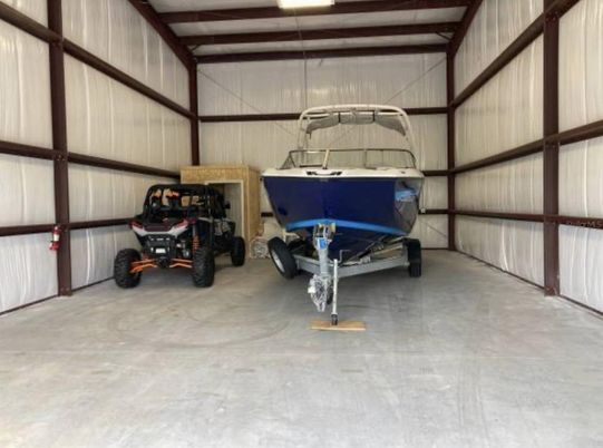 Garage, Interior