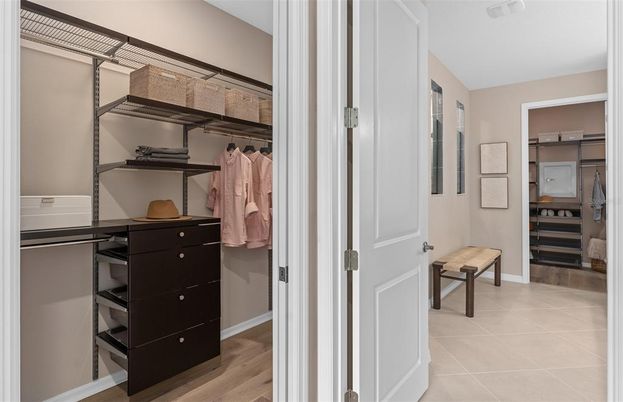 Interior, Walk-in Closets, Wood Texture Flooring