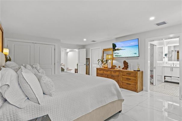 Bathroom, Bedroom, Interior, Recessed Lighting