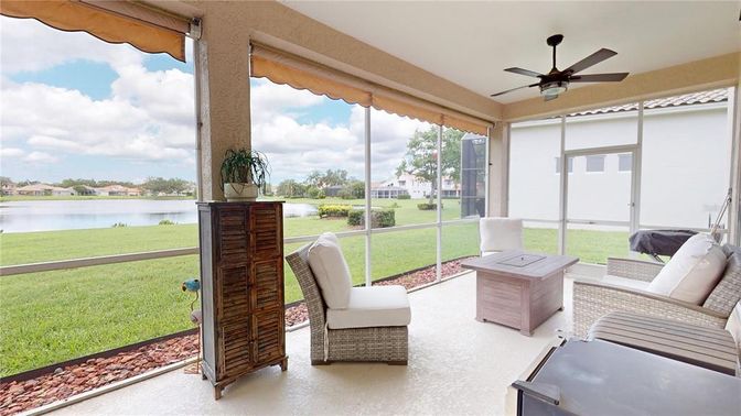Interior, Sun Room, Water