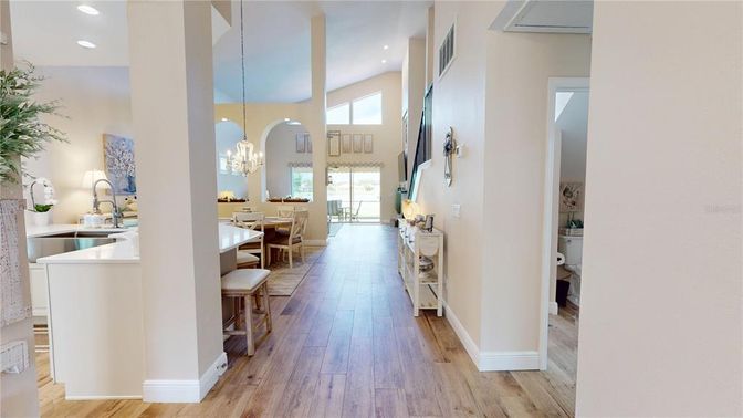 Chandelier, Dining room, Interior, Pendant Lights, Recessed Lighting, Wood Texture Flooring