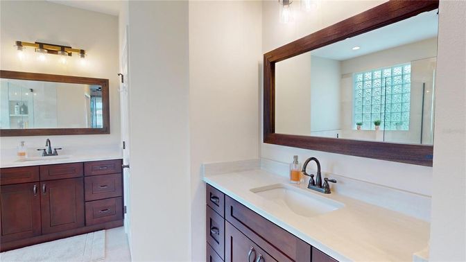 Bathroom, Dual Sink Vanities, Interior, Recessed Lighting