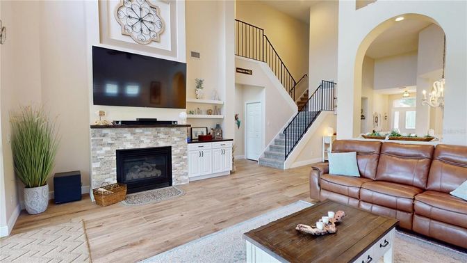 Fireplace, Interior, Living room, Pendant Lights, Recessed Lighting, Wood Texture Flooring