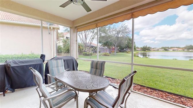 Dining room, Interior, Sun Room, Water