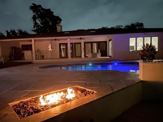 Exterior, Pool