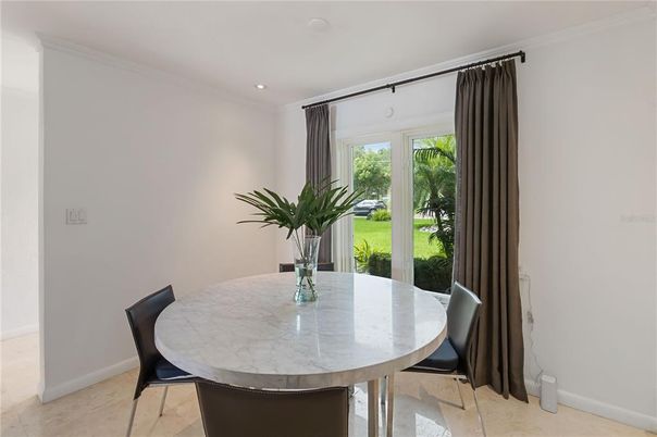 Dining room, Interior, Recessed Lighting