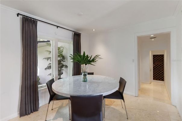 Dining room, Interior, Recessed Lighting