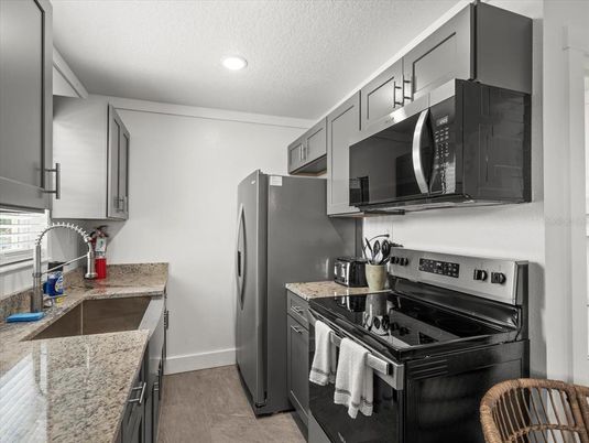 Interior, Kitchen, Recessed Lighting