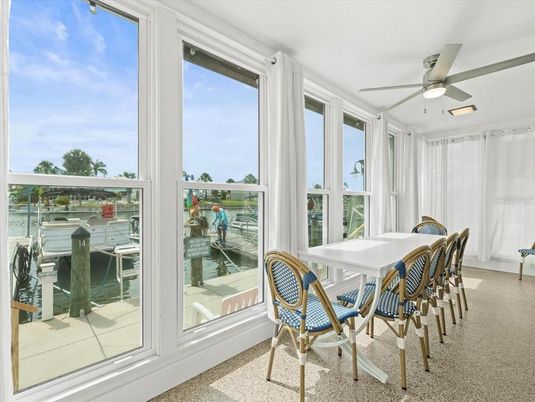 Dining room, Interior, Sun Room